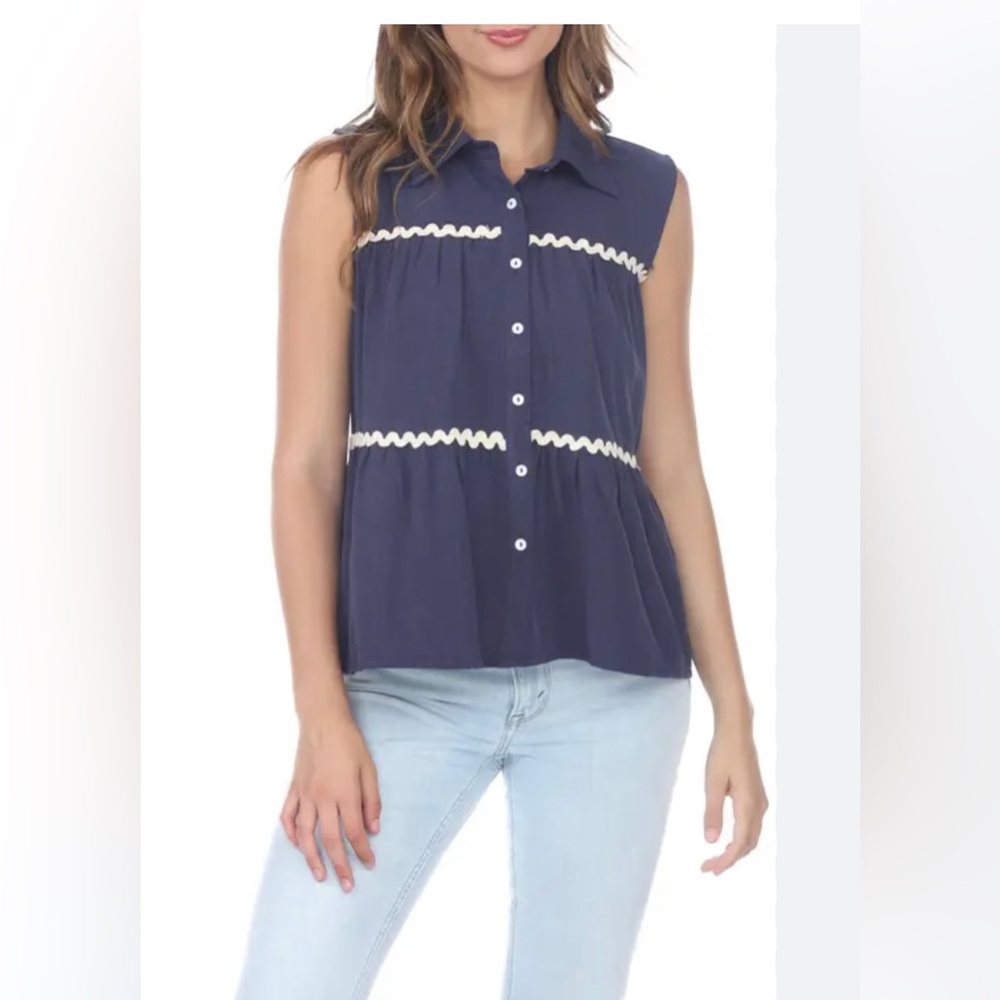 Rain Sleeveless Blouse